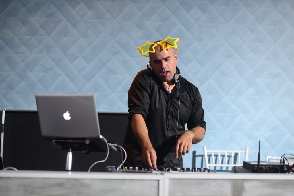 להתאים את המוזיקה לקהל האירוע