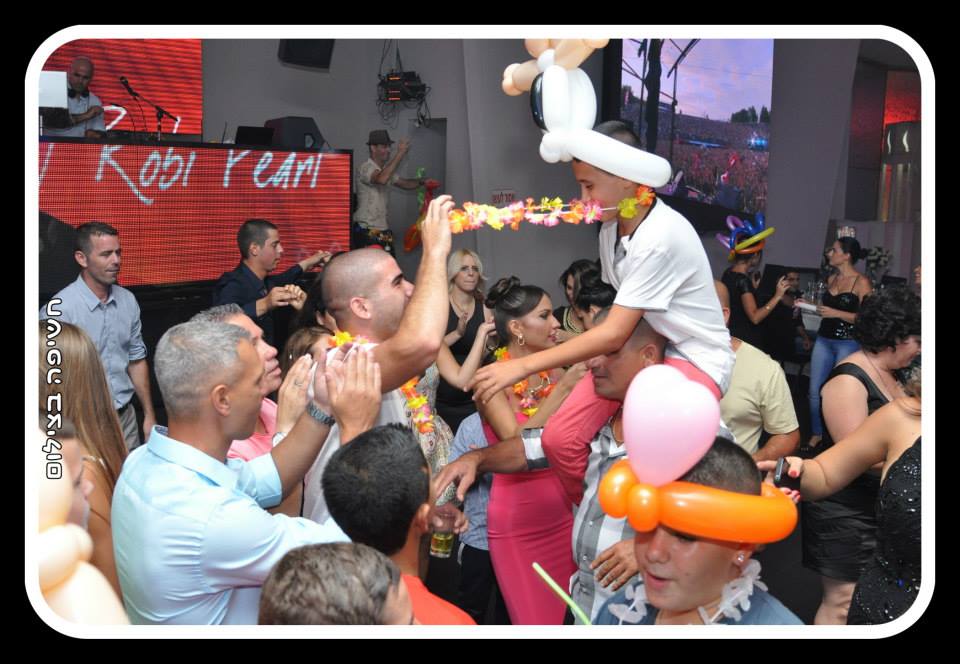 די ג'יי לבר מצווה